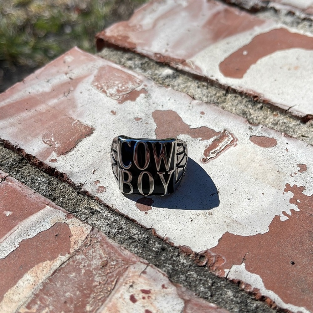Mens “Cow Boy” silver tone ring
